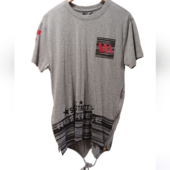 - SWITCH REMARKABLE TEE WITH FUN DETAILS - Picture 2 of 7